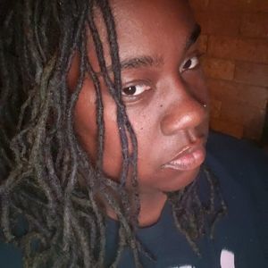 Meet your Posher, Kelli